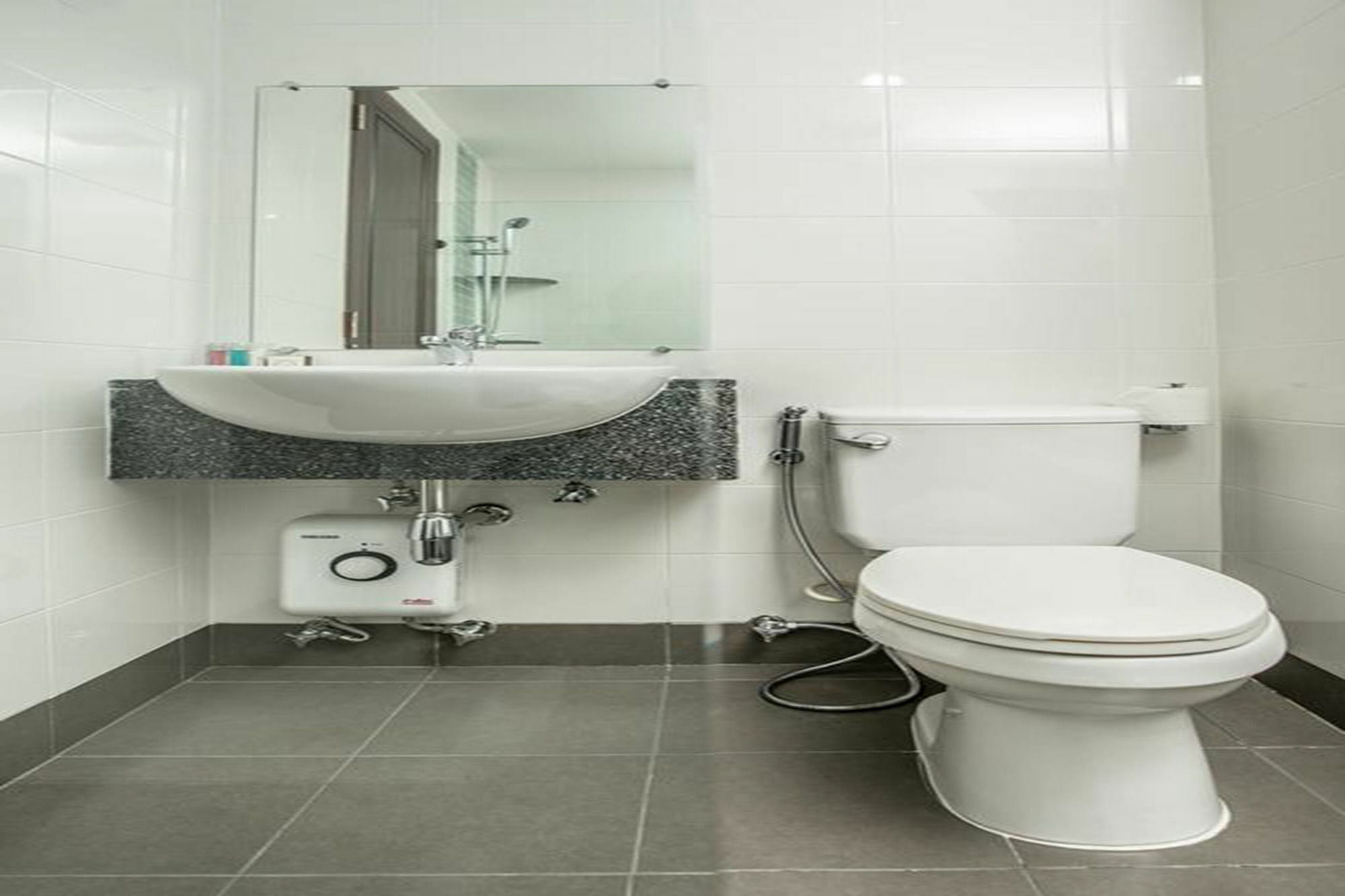 Winner Sriracha Serviced Apartment Si Racha Exteriér fotografie