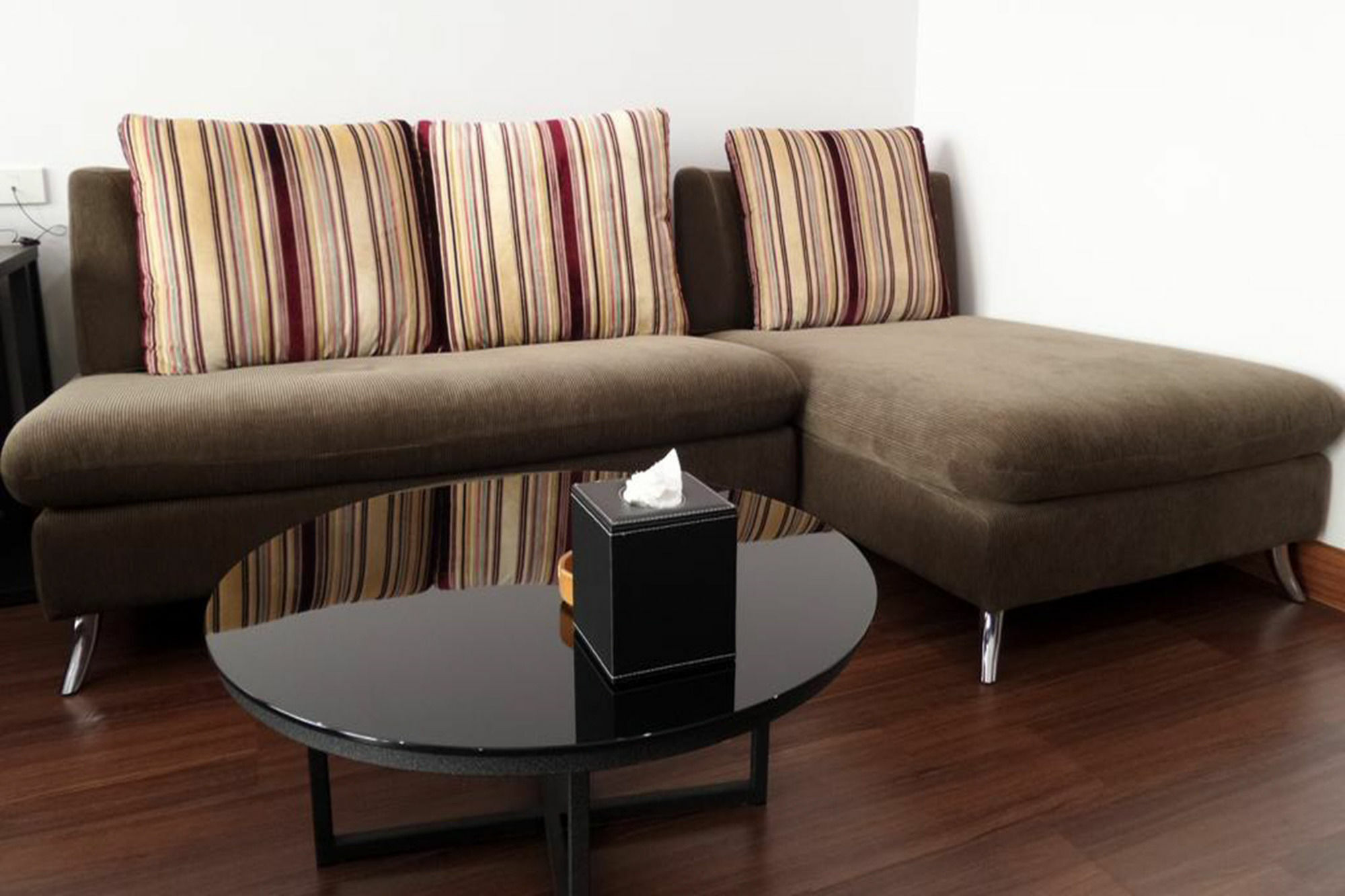 Winner Sriracha Serviced Apartment Si Racha Exteriér fotografie
