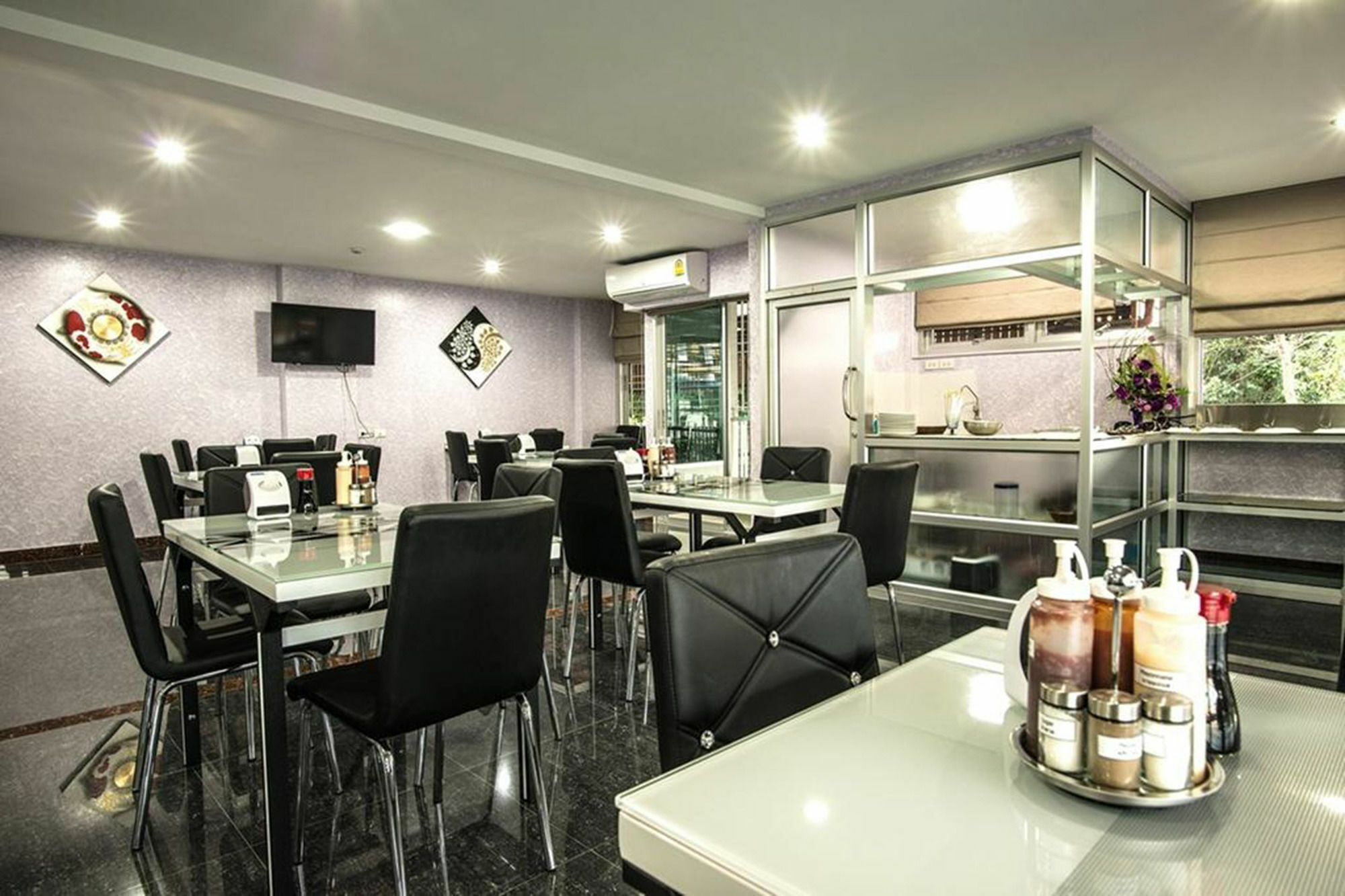 Winner Sriracha Serviced Apartment Si Racha Exteriér fotografie