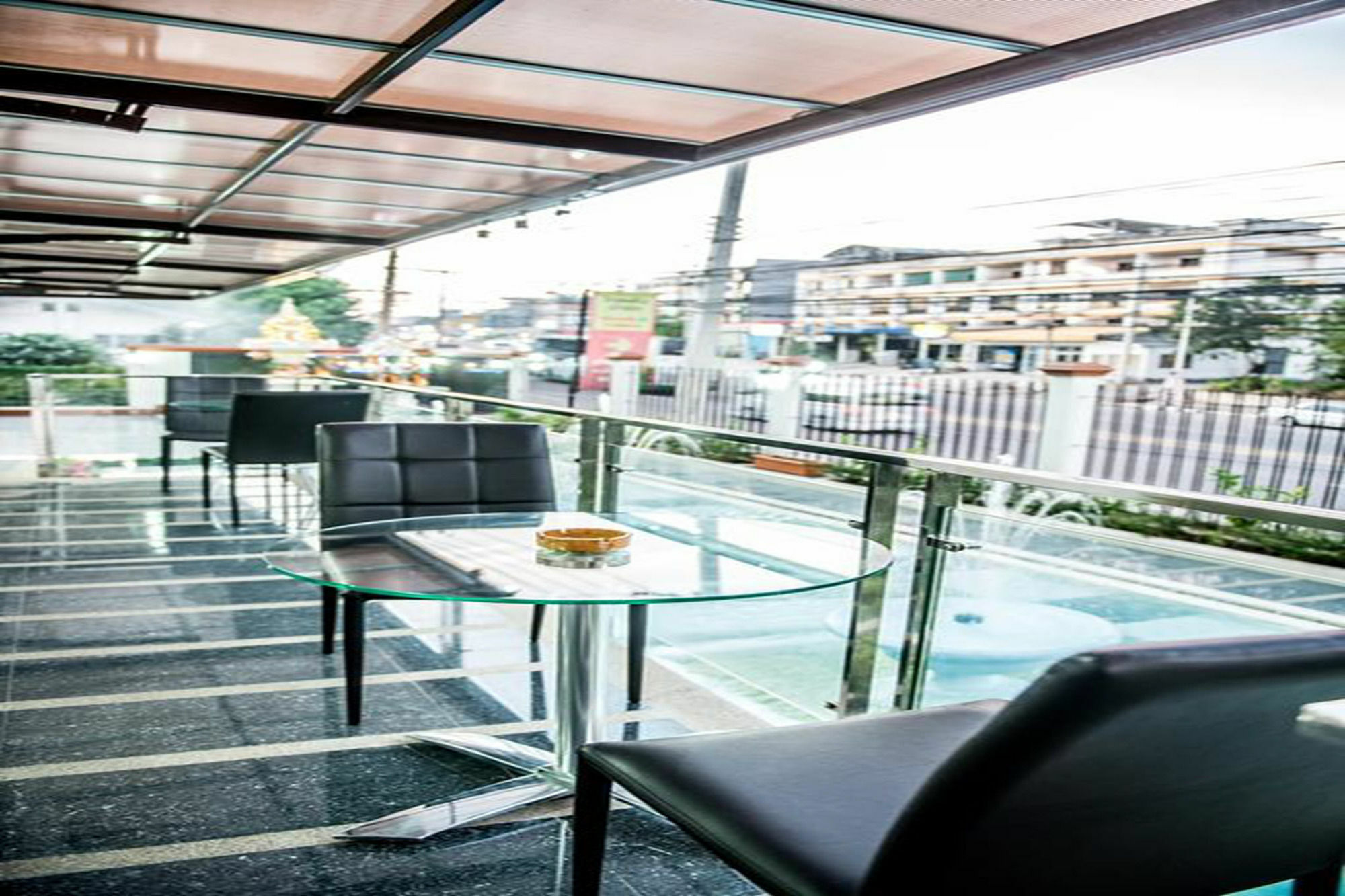 Winner Sriracha Serviced Apartment Si Racha Exteriér fotografie